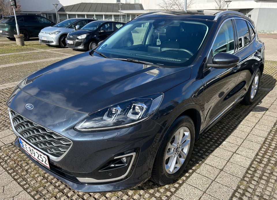 Ford Kuga 2,5 PHEV Vignale CVT 5d