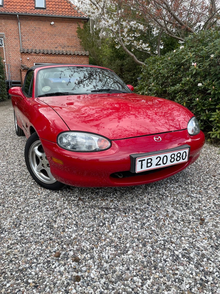 Mazda MX-5 1,8  2d