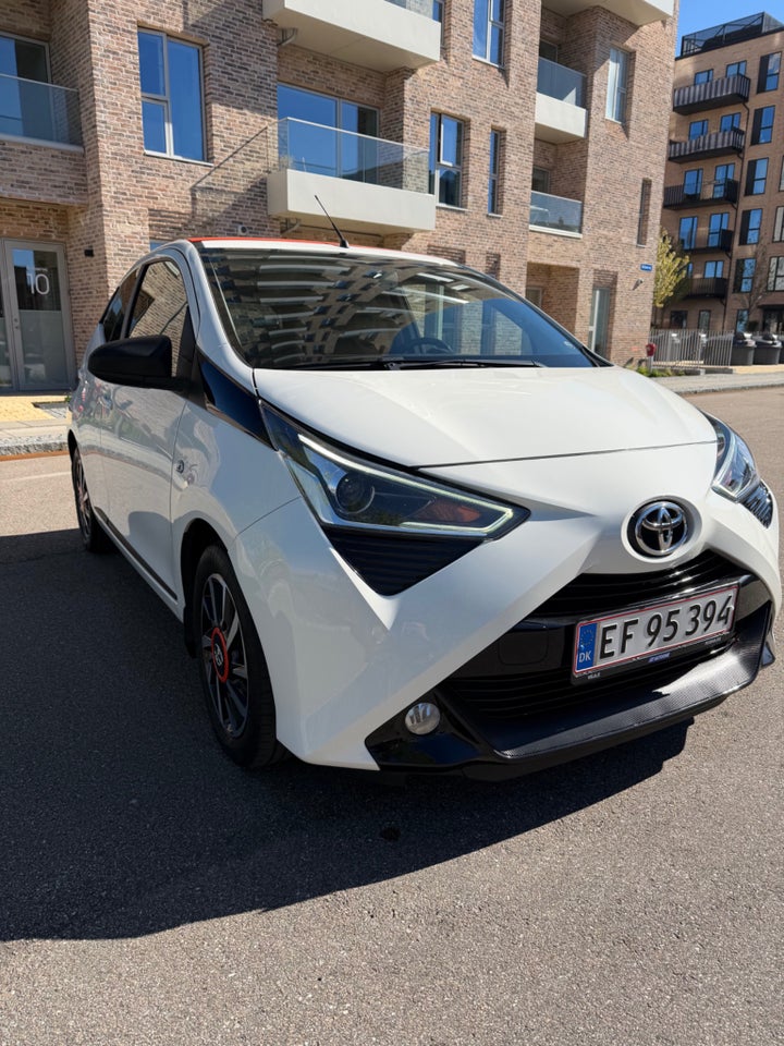 Toyota Aygo 1,0 VVT-i x-sky 5d