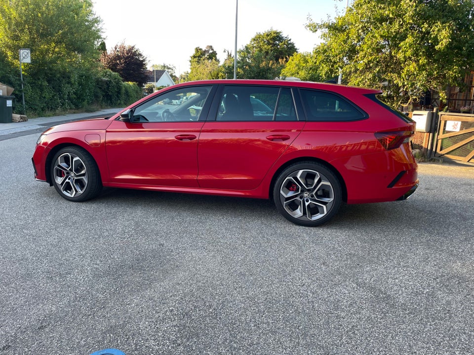 Skoda Octavia 1,4 TSi iV RS Combi DSG 5d