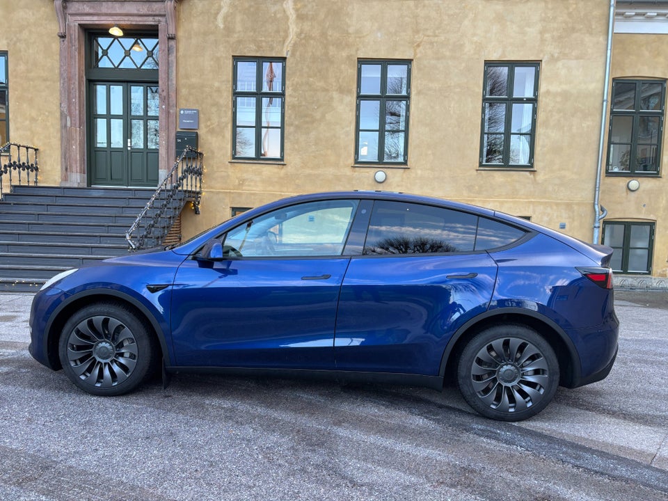 Tesla Model Y Long Range AWD 5d