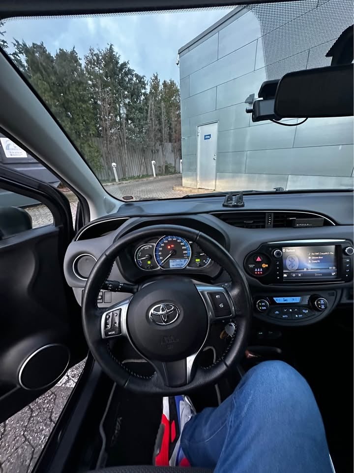 Toyota Yaris 1,5 Hybrid H2 Komfort e-CVT 5d