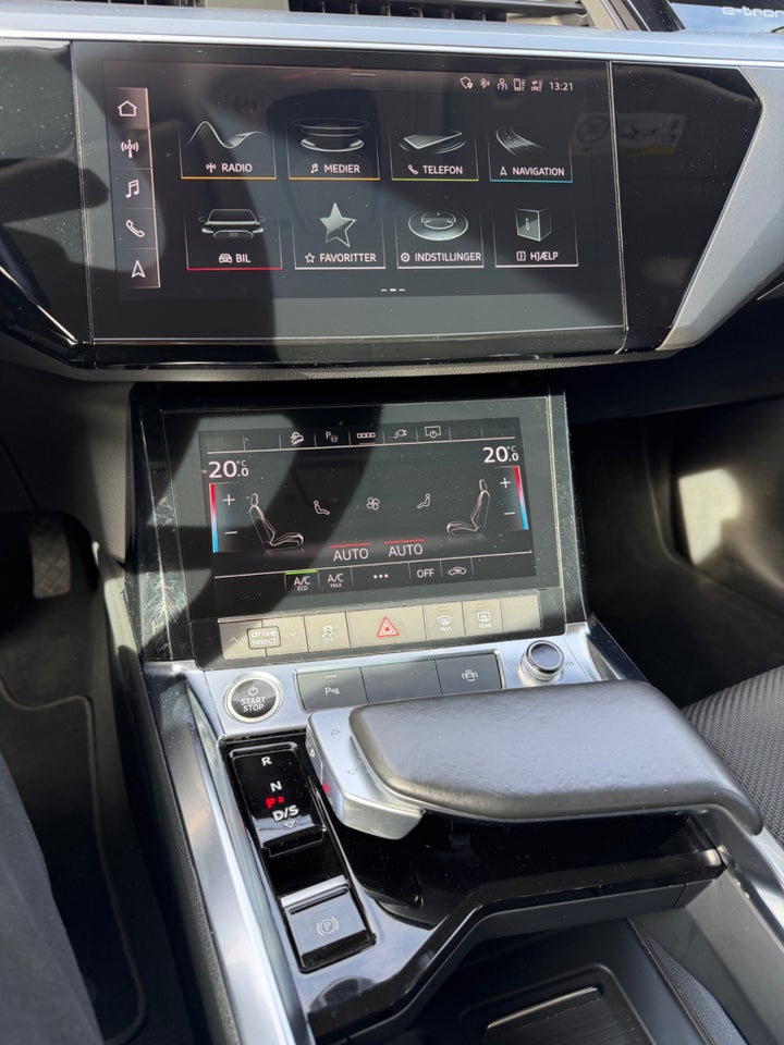 Audi e-tron 50 quattro 5d