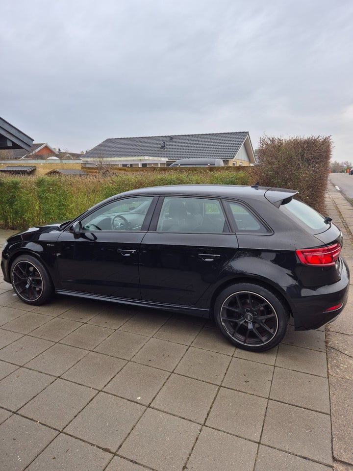 Audi A3 1,4 e-tron S-line Sportback S-tr. 5d