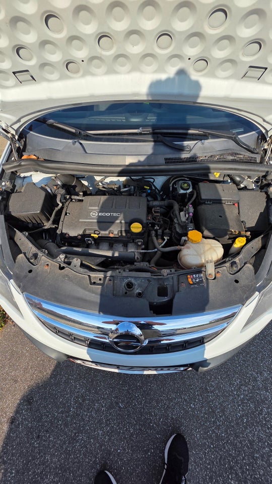 Opel Corsa 1,2 16V Cosmo 5d