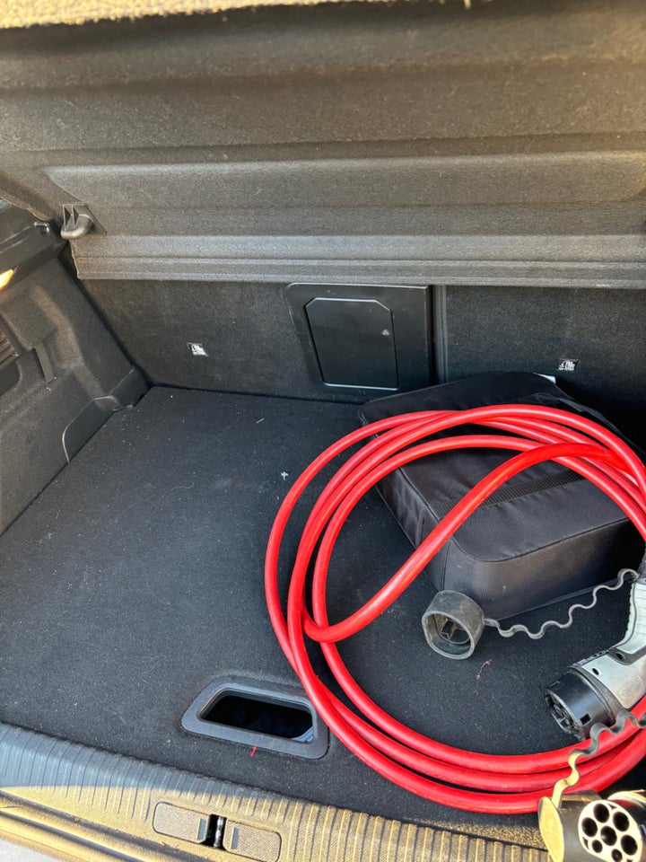 Citroën ë-C4 50 Shine 5d