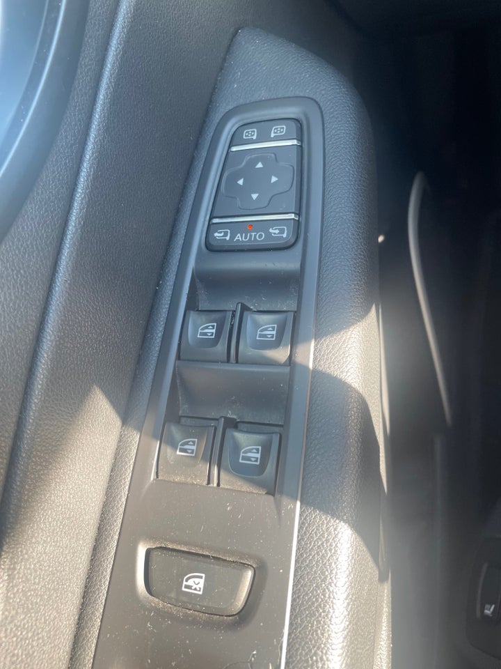 Renault Captur 1,5 dCi 90 Intens EDC 5d