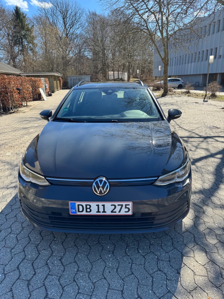 VW Golf VIII 1,5 TSi 130 Life Variant 5d