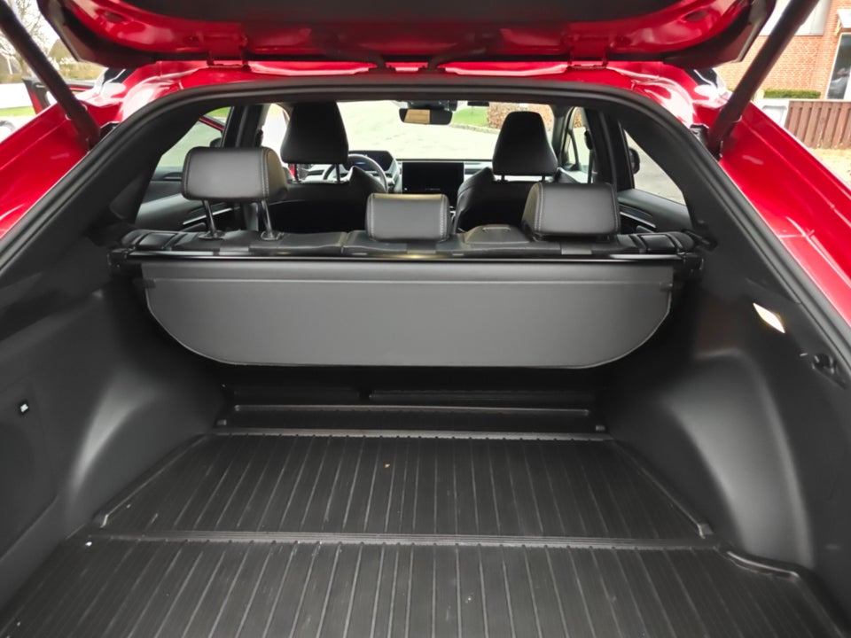 Toyota bZ4X Executive AWD 5d