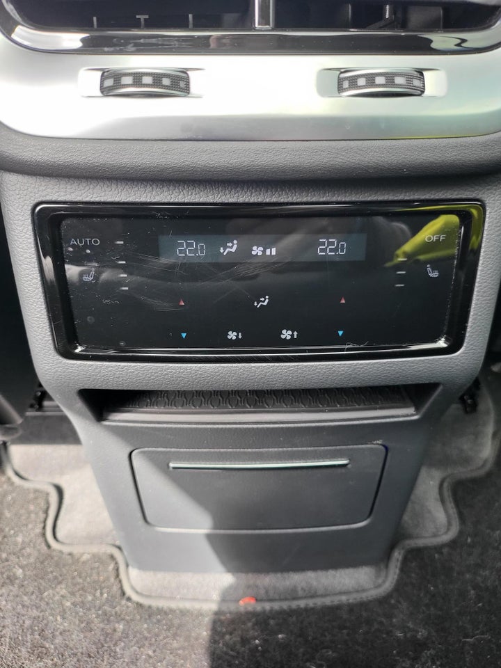 Hongqi E-HS9 99 Premium 5d