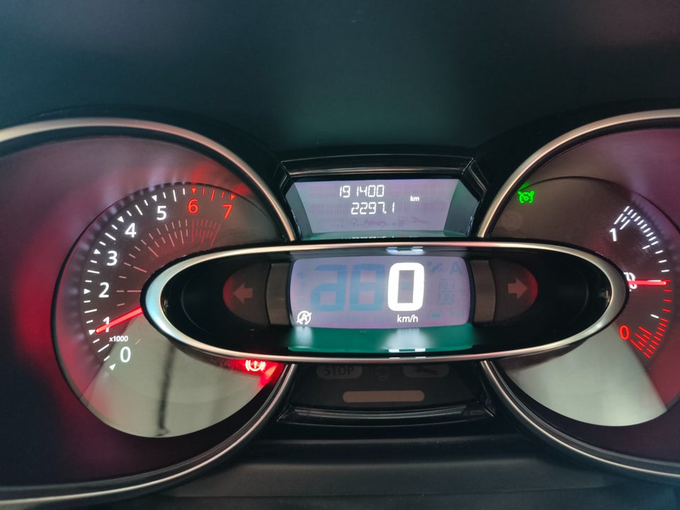 Renault Clio IV 0,9 TCe 90 Expression Sport Tourer 5d