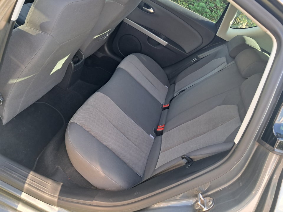 Seat Leon 1,8 TSi 160 Style DSG 5d