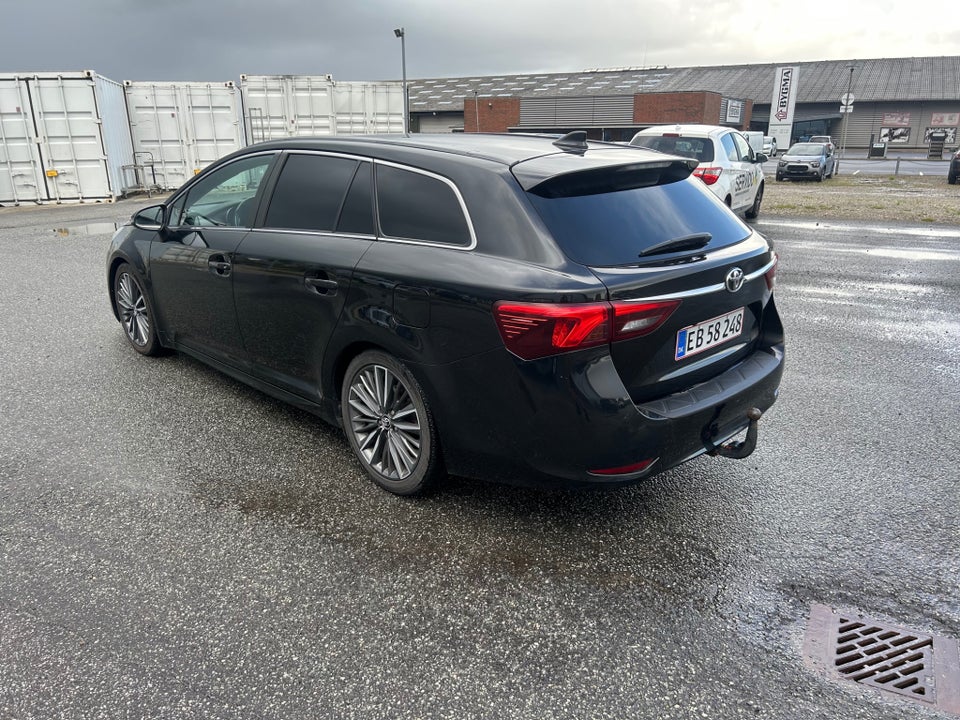 Toyota Avensis 1,8 VVT-i T3 Touring Sports MDS 5d