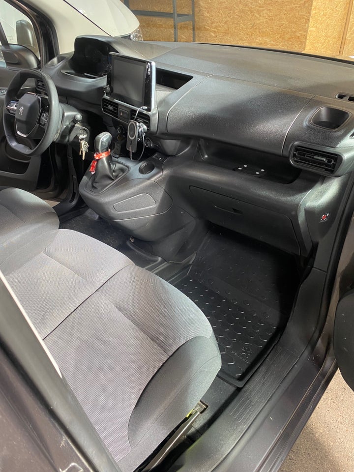 Peugeot Partner 1,5 BlueHDi 100 L1V2 Plus Van