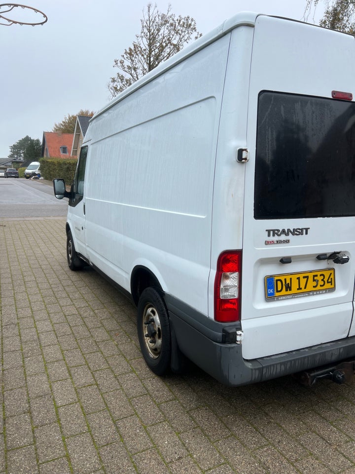 Ford Transit 300M Van 2,2 TDCi 115 Ambiente