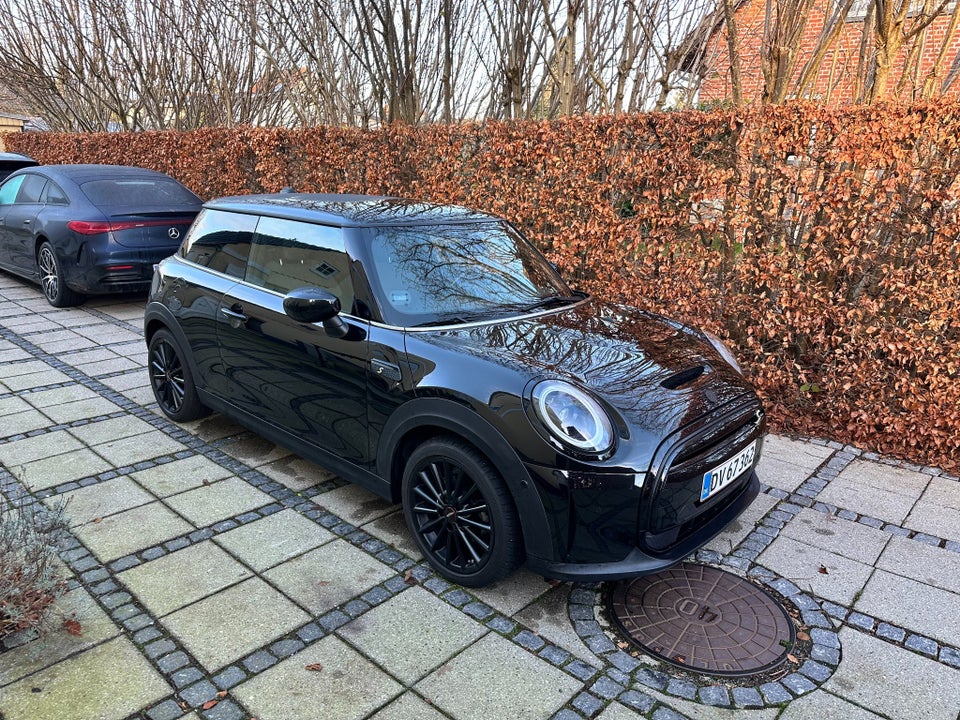 MINI Cooper SE Classic Trim 3d