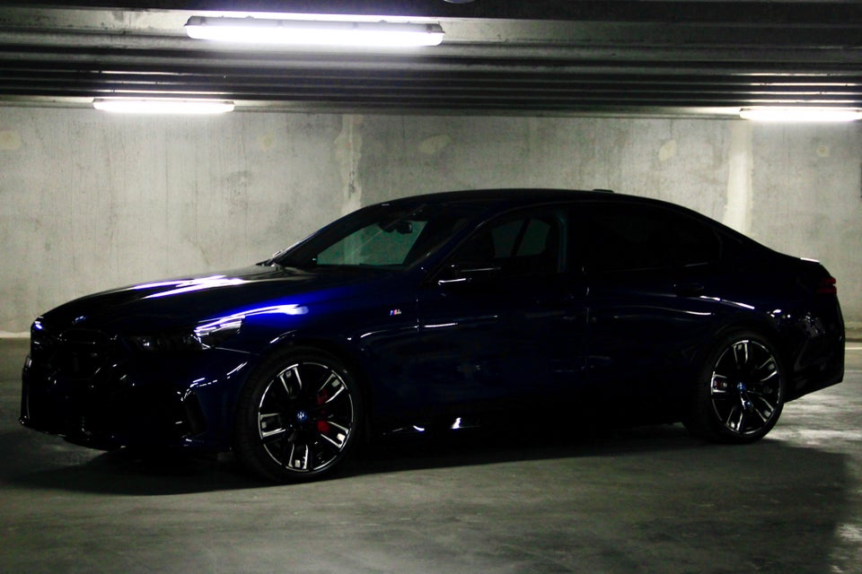 BMW i5 M60 M-Sport xDrive 4d