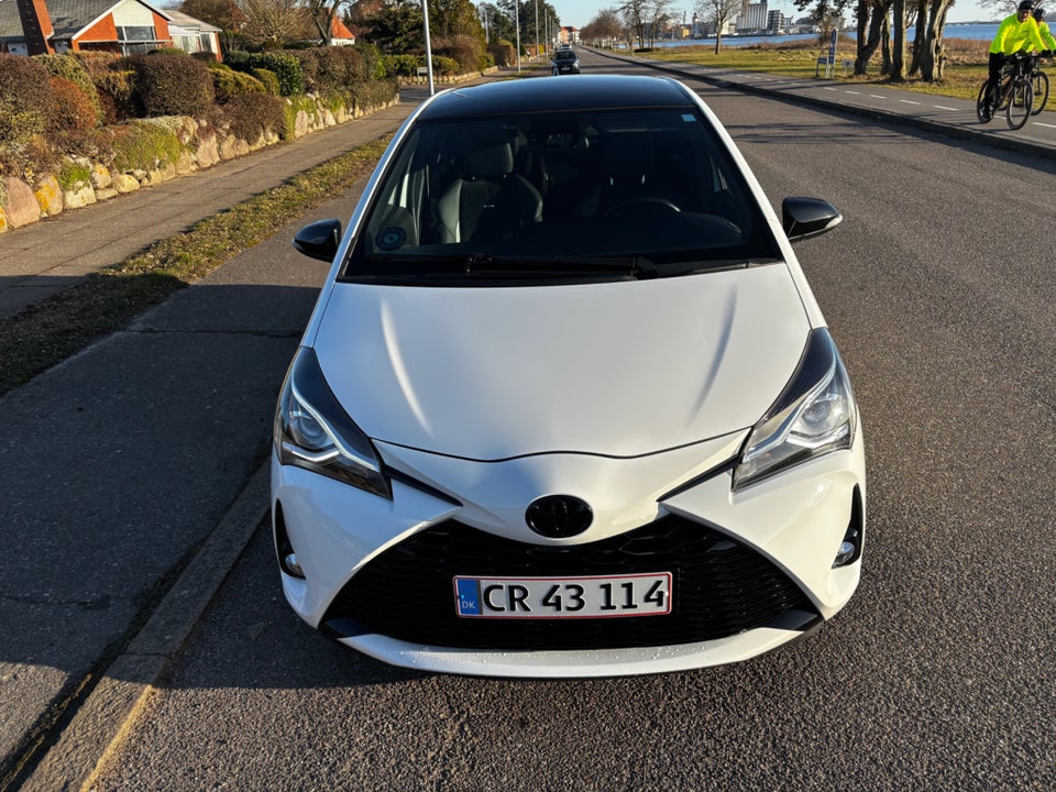 Toyota Yaris 1,5 Hybrid H3 GR Sport Smart e-CVT 5d