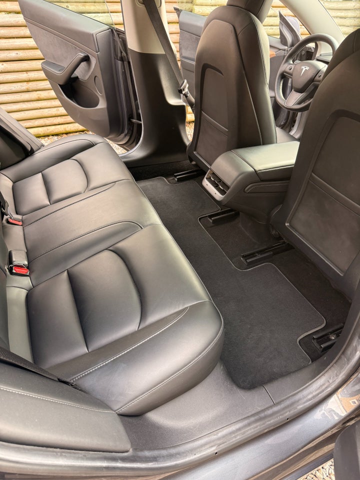 Tesla Model 3 Long Range AWD 4d