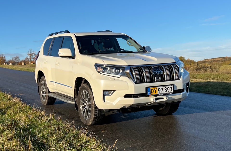 Toyota Land Cruiser 2,8 D-4D T4 aut. Van 5d