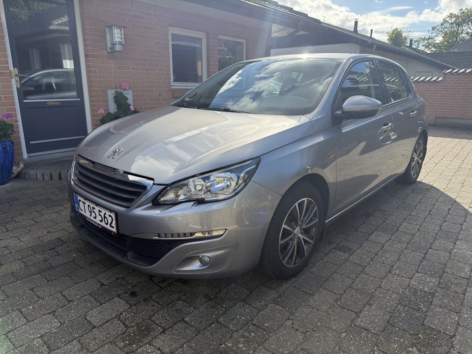 Peugeot 308 1,6 THP 125 Active 5d