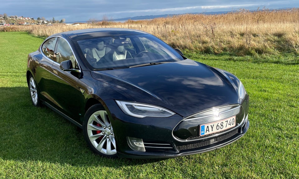 Tesla Model S P85D 5d