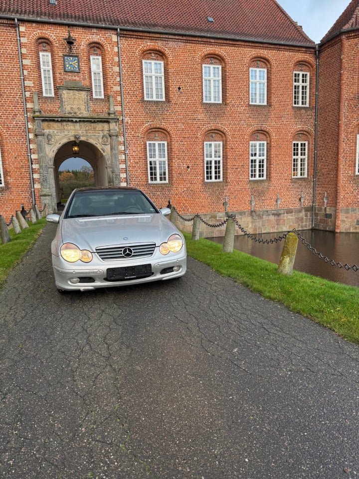 Mercedes C220 2,2 CDi Sportscoupé 3d