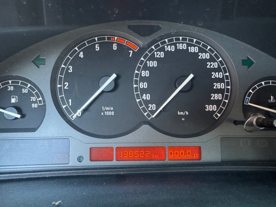 BMW 850i 5,0 V12 Coupé aut. 2d