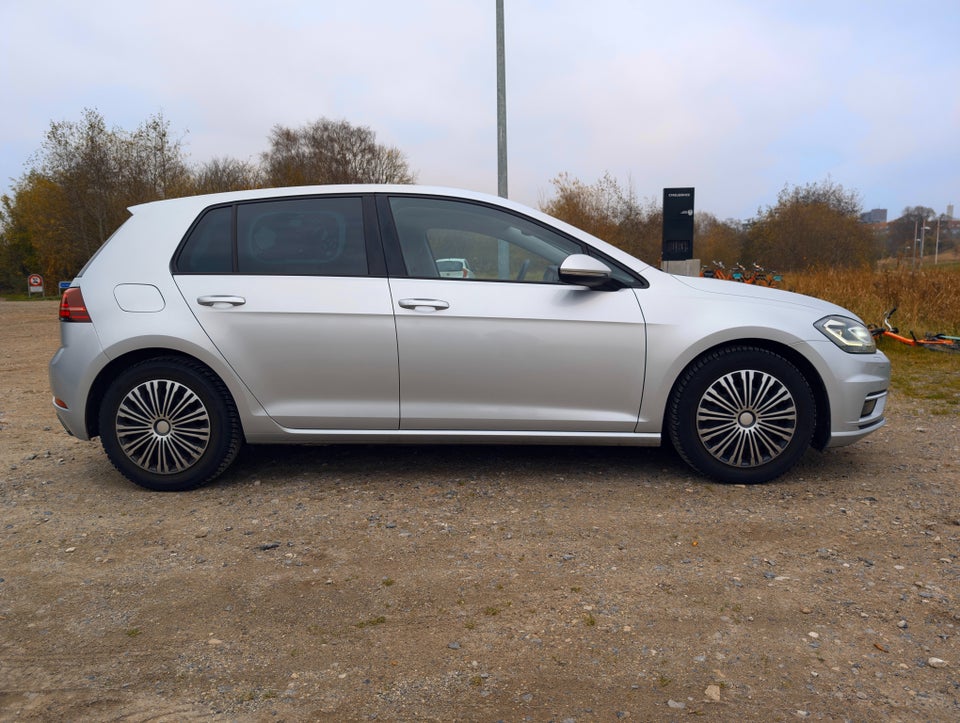 VW Golf VII 1,5 TSi 150 Highline DSG 5d