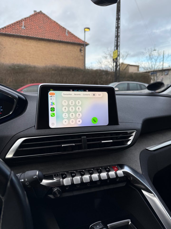 Peugeot 3008 1,6 Hybrid Allure Limited EAT8 5d