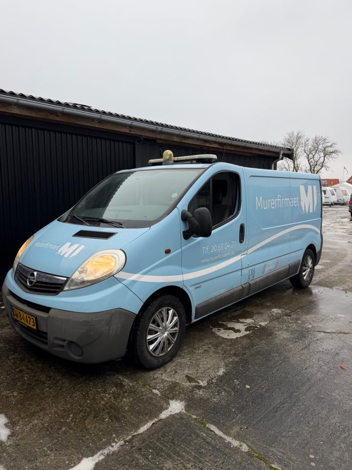 Opel Vivaro 2,5 CDTi 146 L1H1 Van 4d
