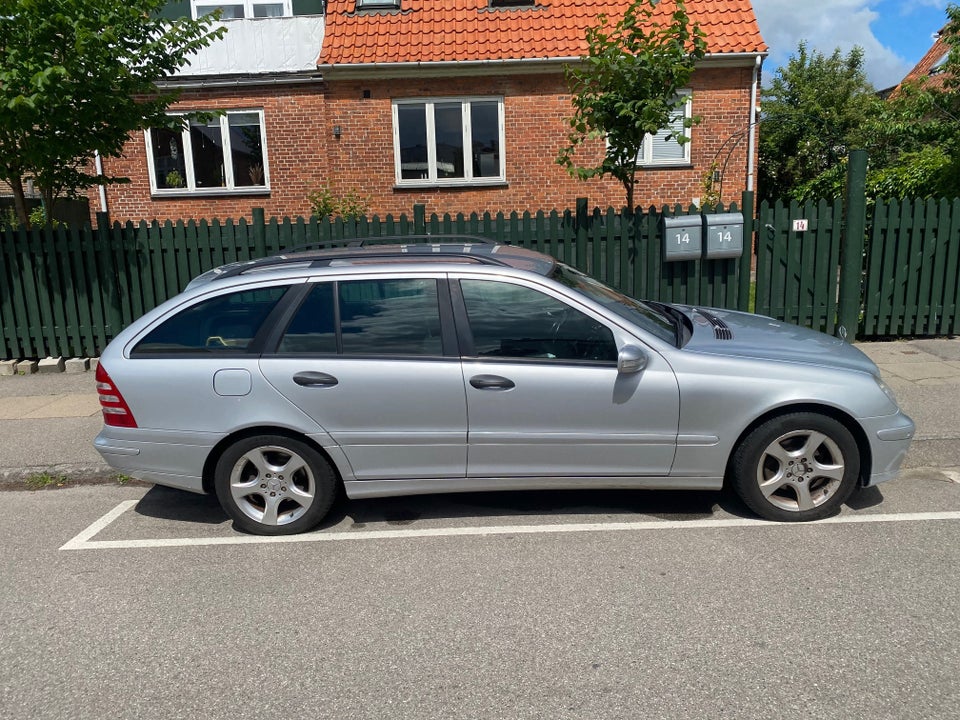 Mercedes C180 1,8 Kompressor Classic stc. aut. 5d
