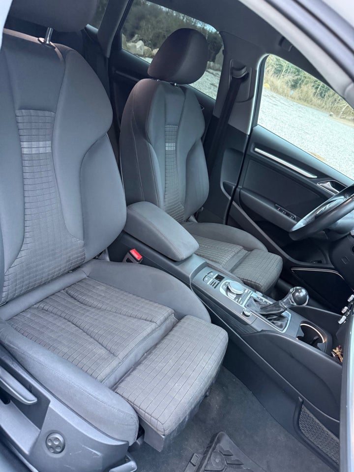 Audi A3 1,4 e-tron S-line Sportback S-tr. 5d