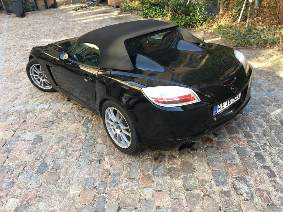 Opel GT 2,0 Turbo Cabriolet 2d