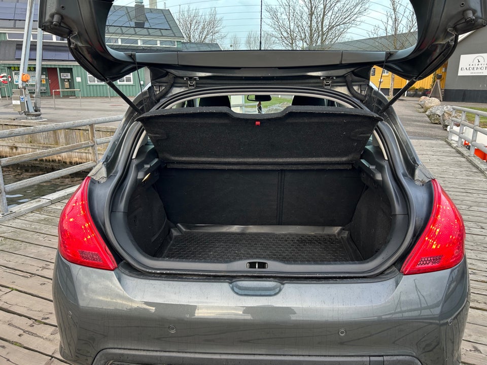 Peugeot 308 1,6 THP 156 Sportium 5d