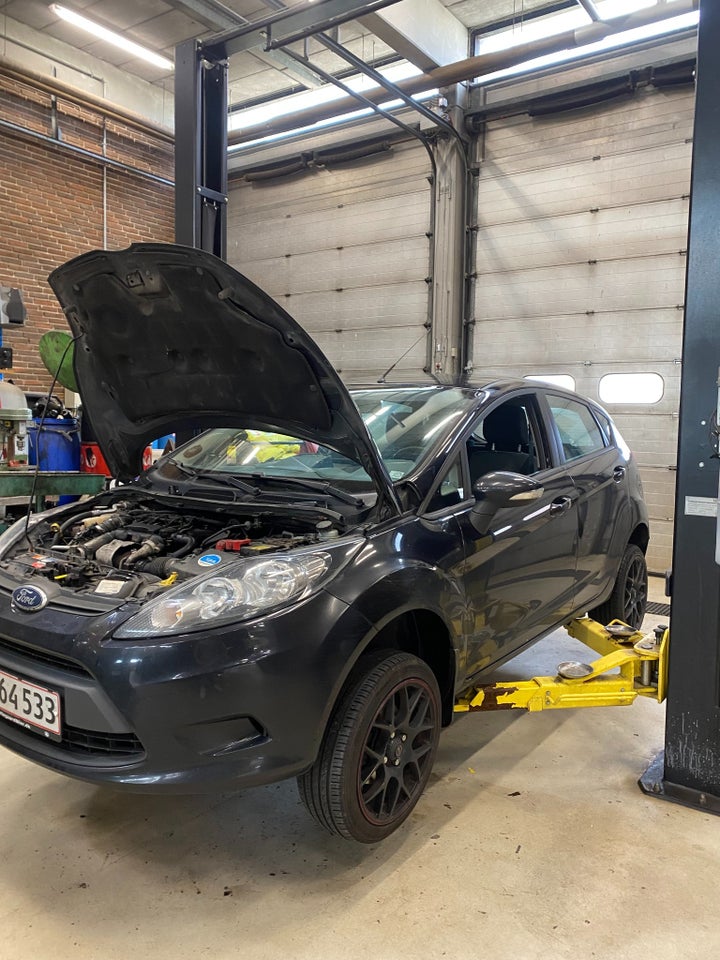 Ford Fiesta 1,6 TDCi 90 ECO 5d