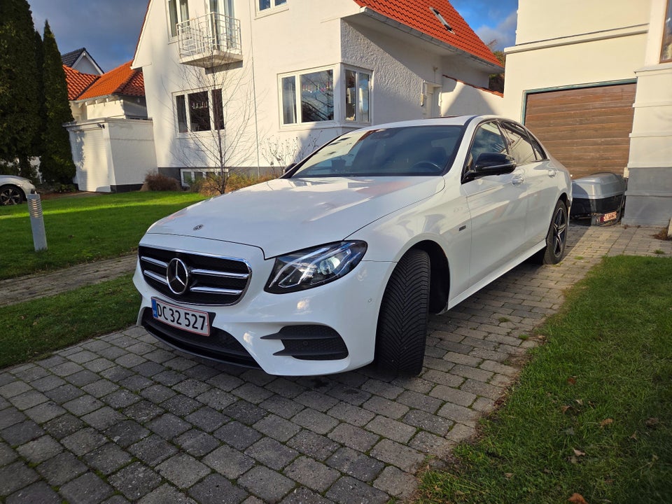 Mercedes E300 e 2,0 AMG Line aut. 4d