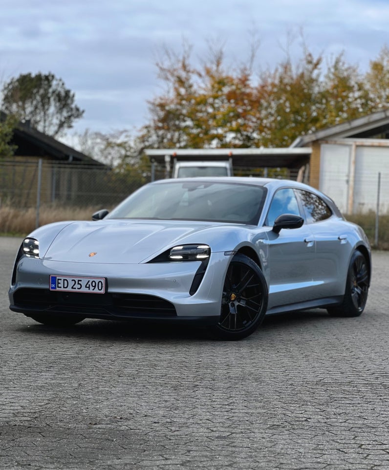 Porsche Taycan Performance+ Sport Turismo 5d
