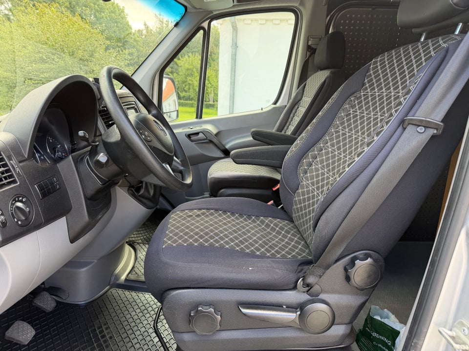 Mercedes Sprinter 316 2,2 CDi R2 Kassevogn 5d