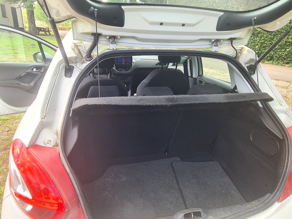 Peugeot 208 1,2 VTi Active 5d
