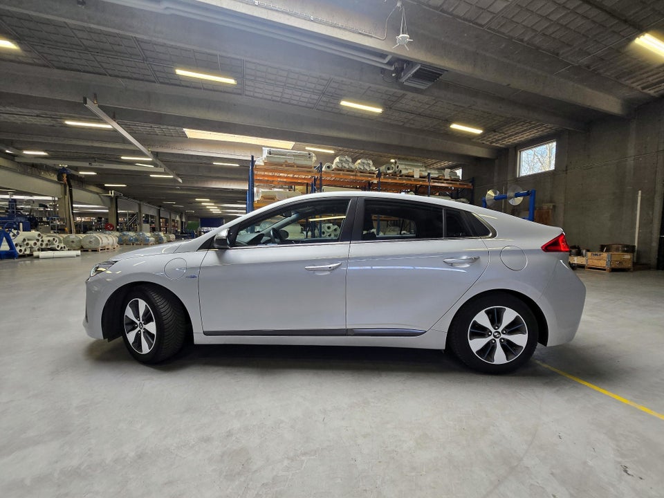 Hyundai Ioniq 1,6 PHEV Premium DCT 5d
