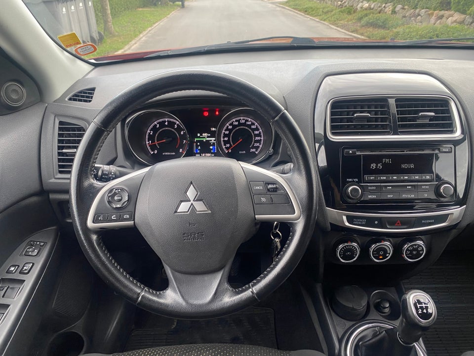 Mitsubishi ASX 1,6 Invite 5d