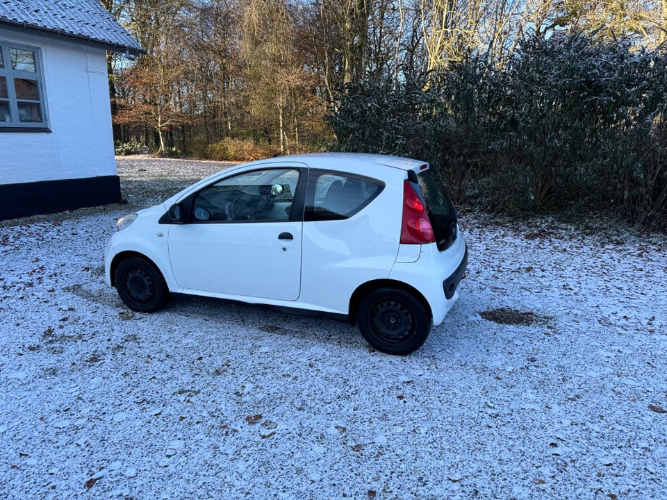 Peugeot 107 1,0 Urban 3d