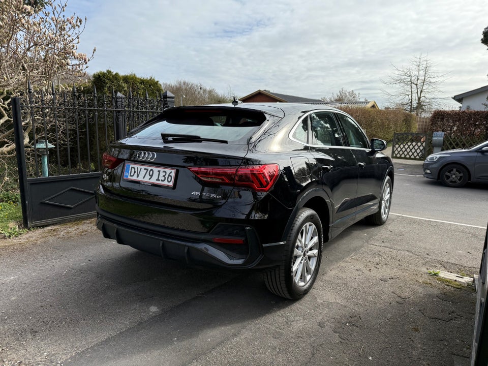 Audi Q3 45 TFSi e Attitude plus Sportback S-tr. 5d