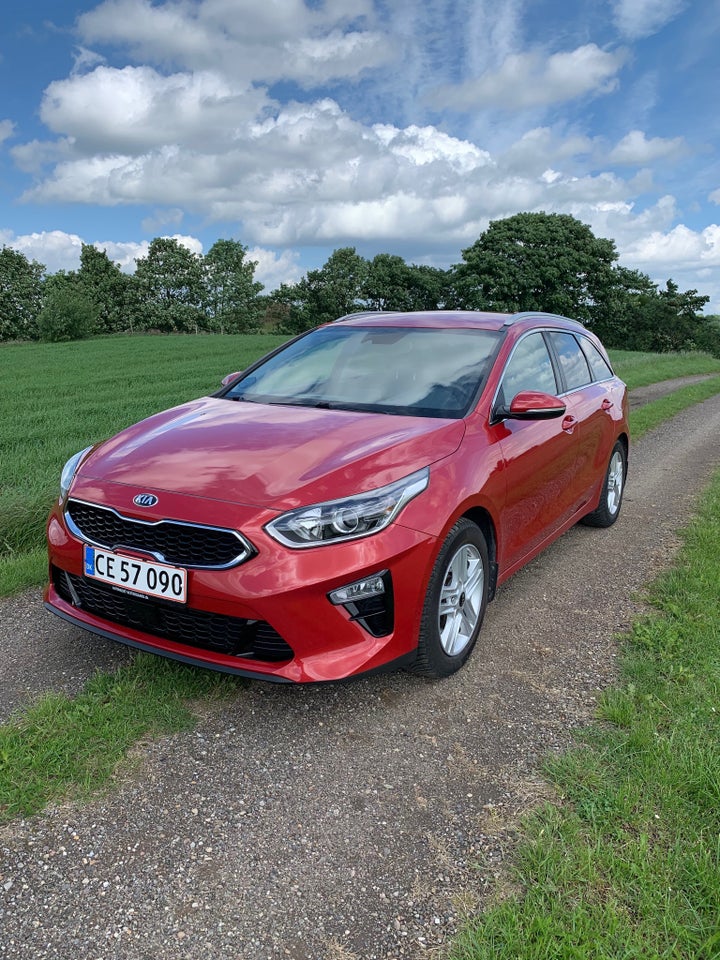 Kia Ceed 1,4 T-GDi Intro Edition SW DCT 5d