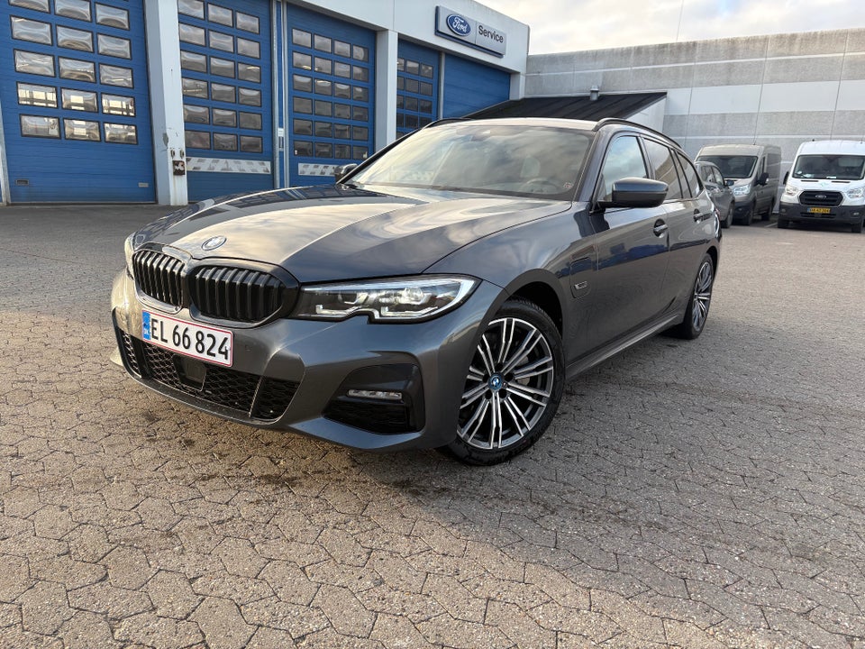 BMW 330e 2,0 Touring M-Sport aut. 5d