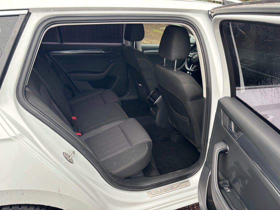 Skoda Superb 1,5 TSi 150 Business Executive Combi DSG 5d