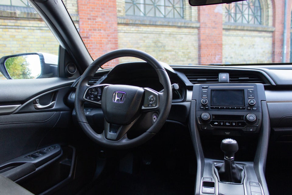 Honda Civic 1,0 VTEC Turbo Comfort 5d