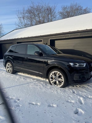 Audi Q7 3,0 TDi 272 quattro Tiptr. 7prs 5d
