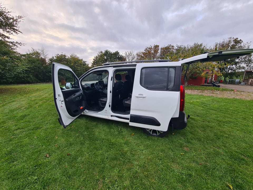 Citroën Berlingo 1,2 PureTech 130 Shine EAT8 5d